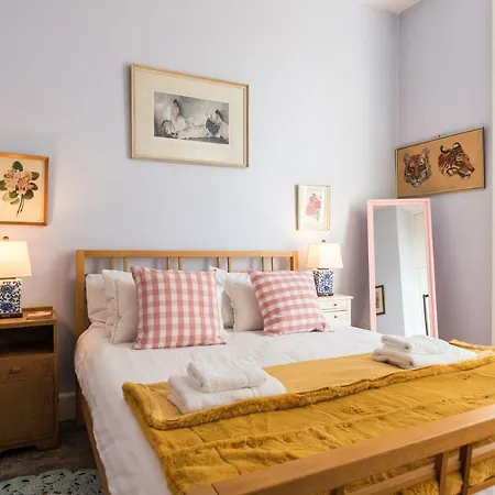 Grand & Spacious With Wifi *