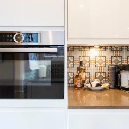 The Queens View Apartment Edinburgh