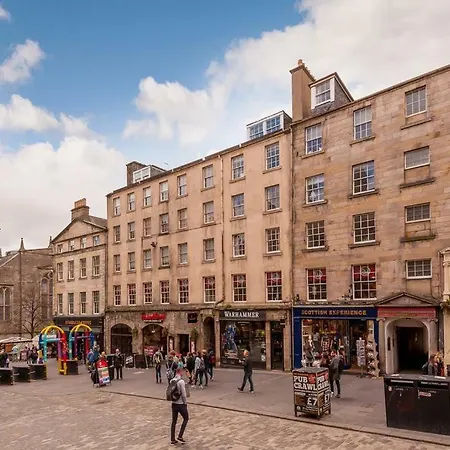 Apartment 3 Royal Mile Flat Near Castle Edinburgh