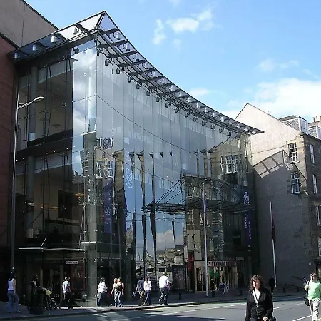 16 Buccleuch Street * إدنبرة
