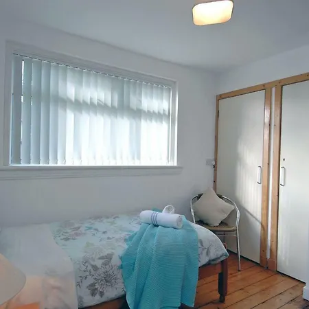 Clermiston Hill Apartment Edinburgh