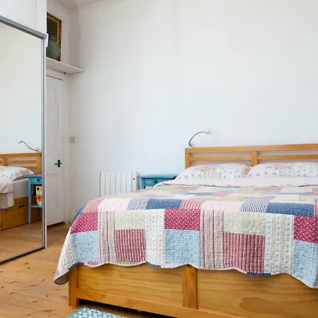 By The Sea- 1 Bed Seaside Delight *