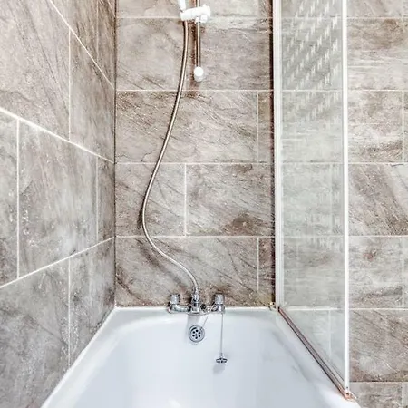 Apartment City Centre - 4 Bed Flat Edinburgh