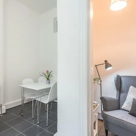 Scottish Stays - Calton Hill 2 Beds