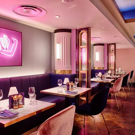 Le Monde 4* Эдинбург