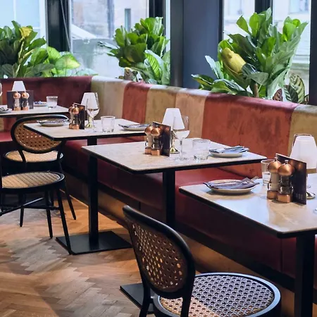 Le Monde Hotel 4*
