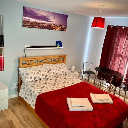 Private Double * Edinburgh