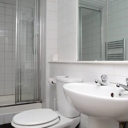 2 Bedroom In Centre アパート *
