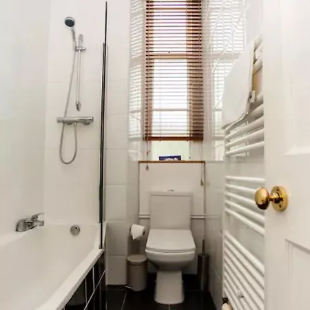 2 Bedroom Apartamento *