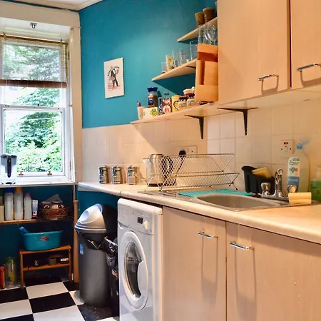 아파트 Two Bedroom Flat In Meadowbank Sleeps 4 에든버러