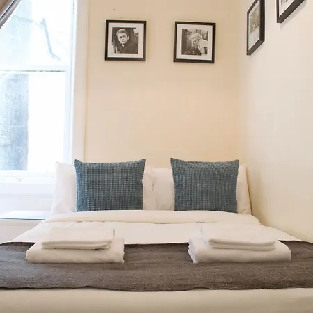 Apartament 3 Bedroom Accommodates 8 *