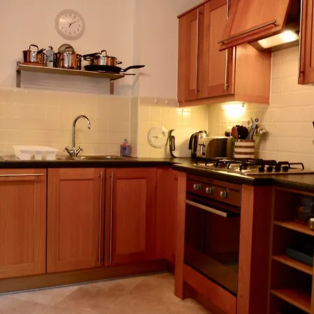公寓 2 Bedroom Close To Centre