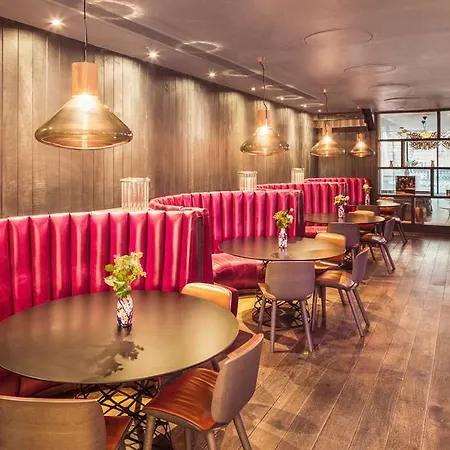 Radisson Collection Hotel, Royal Mile 5*