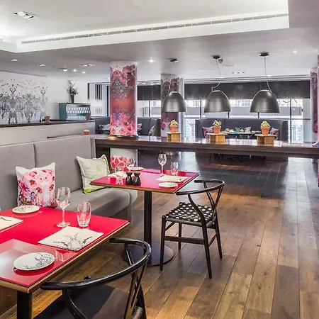Radisson Collection Hotel, Royal Mile