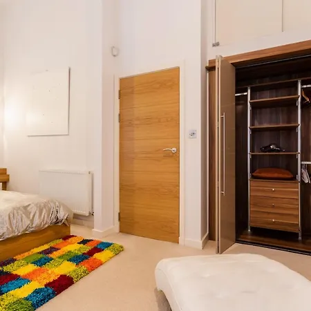 City Centre Castle Walk Apartment Edinburgh