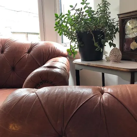 Edinburgh Central Apartment *