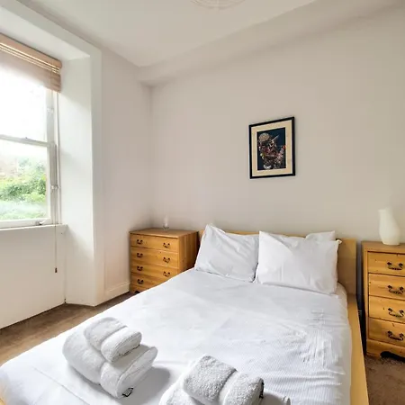 2br Flat Near King's Theatre By Guestready Apartment