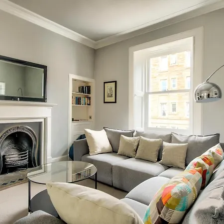 Stylish & Modern 3br Apartment, Free Parking 爱丁堡