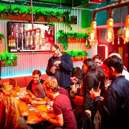 Kick Ass Grassmarket Хостел