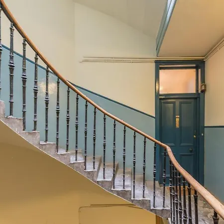 3 Bed Overlooking Meadows Park * Edimburgo