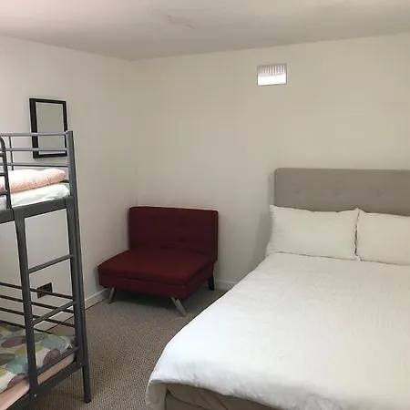 O Hostel