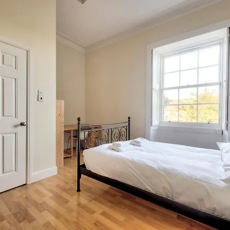 Apartament 3br Gladstone Terrace By Guestready *