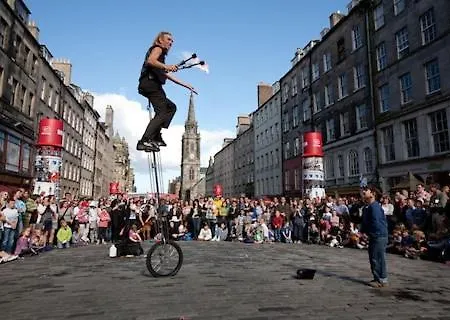 18 Craigmillar Park 4*