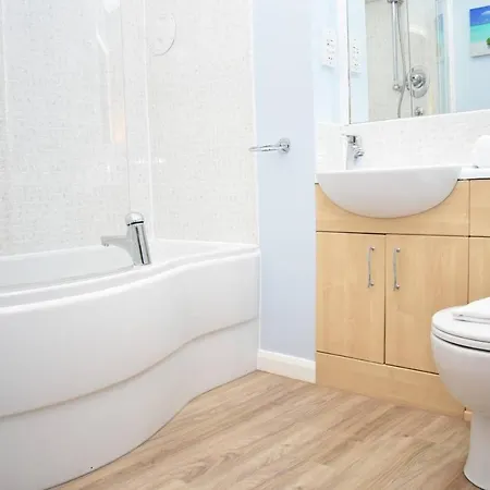 Bright 2br Flat Close To Craigmillar Castle *
