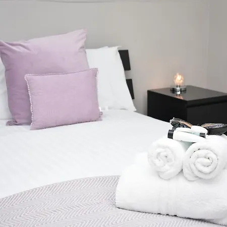 Beautiful & Spacious 3br In The Heart Of Old Town Edinburgh