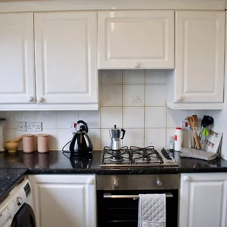 Apartamento Lovely Spacious 2 Bedroom Flat By The Meadows *
