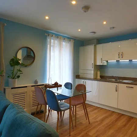 Quiet Flat Close To Holyrood Palace Apartment Edinburgh