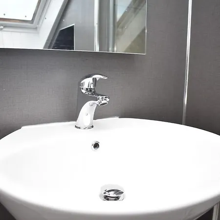 Beautiful & Spacious 3br In The Heart Of Old Town *