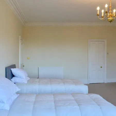 Incredible Penthouse With Roof Terrace شقة