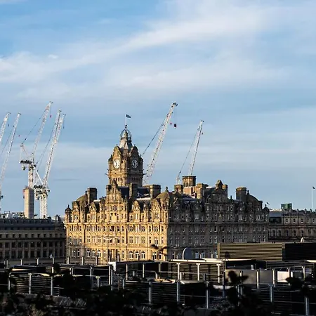 Duthus 4* Edinburgh