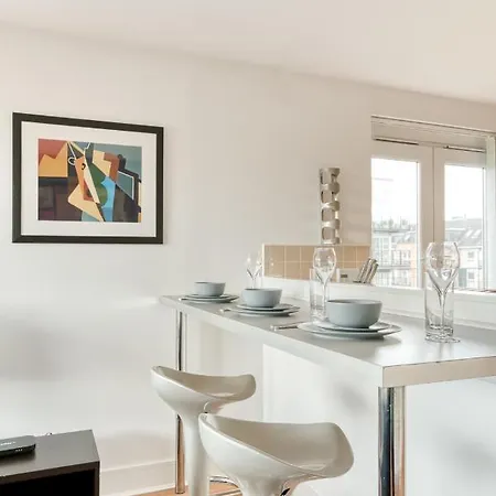 Modern, Bright In Appin Place Appartamento *