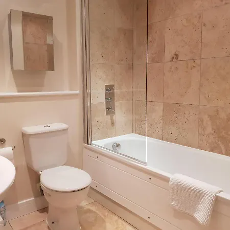 Prime Location - City Centre Flat With Private Parking Διαμέρισμα