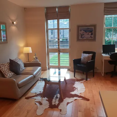 Διαμέρισμα Prime Location - City Centre Flat With Private Parking Εδιμβούργο