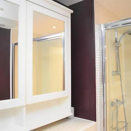 Spacious 2br W Parking, 10 Mins To Centre By Car Appartamento Edimburgo