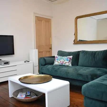 Quirky 1br 20 Mins To Centre With Excellent Views * Edynburg