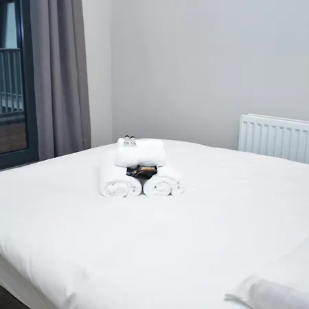 Apartamento Modern & Bright Studio 5 Mins Walk To The Eicc *