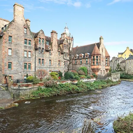 Private Entrance By The Water Of Leith Appartamento