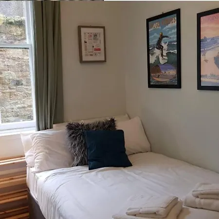 3 Bedroom Next To Leafy Meadows Apartment Edinburgh
