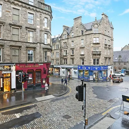 Joivy Elegant At The Heart Of The Royal Mile Daire Edinburgh