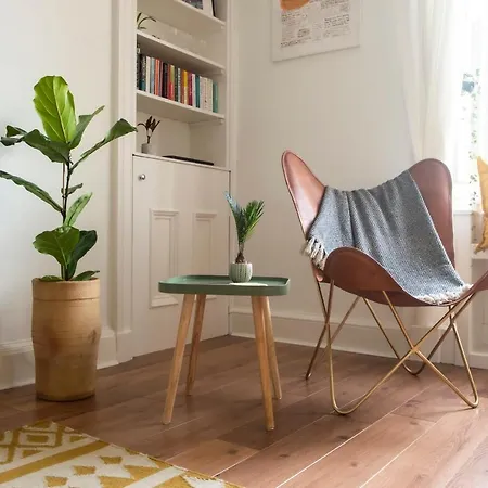 公寓 Modern Homely For 2 In By Guest Ready *