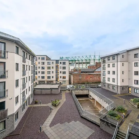 The New Lochend Park View