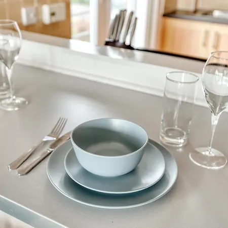 Modern, Bright In Appin Place Edimburgo