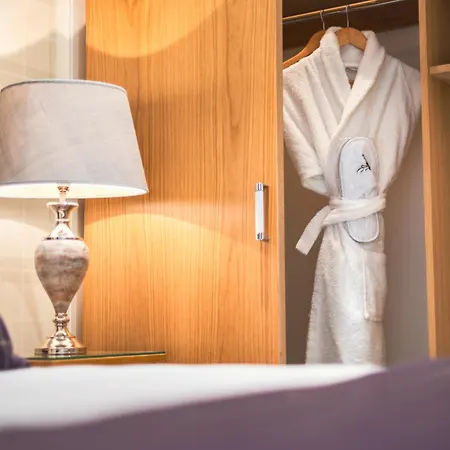 Braid By Mansley Эдинбург