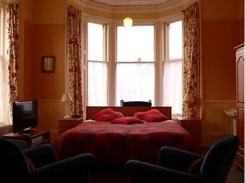 Priestville Hotell 3*