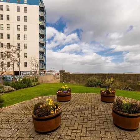 411 Corinthian Quay Appartement *