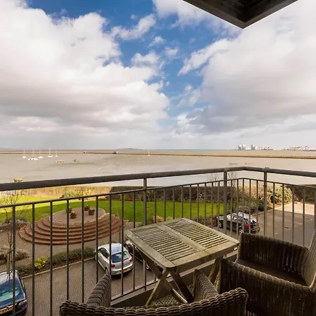 411 Corinthian Quay * Édimbourg